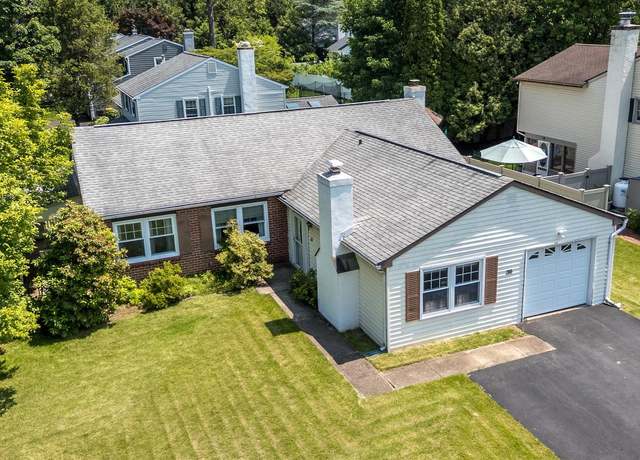 Property at 36 Belmont Sq, Doylestown, PA 18901, 3 beds, 1.5 baths