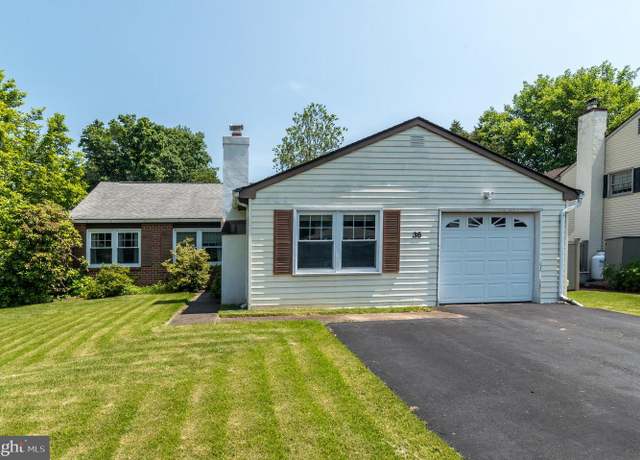Property at 36 Belmont Sq, Doylestown, PA 18901, 3 beds, 1.5 baths