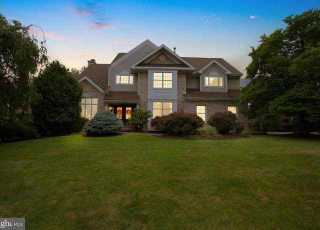 Property at 12 Dalton Way, Holland, PA 18966, 5 beds, 3.5 baths