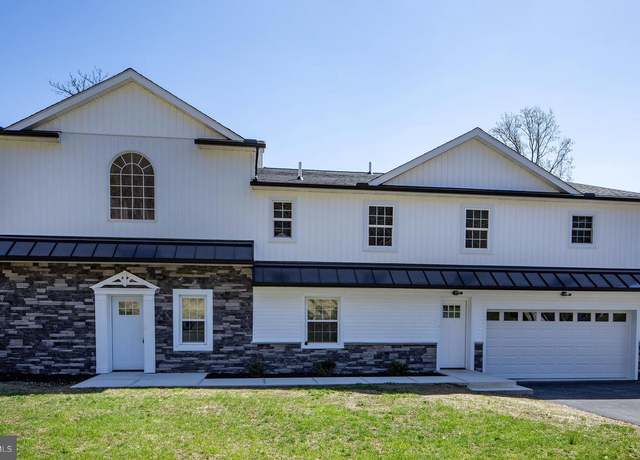 Property at 481 Sample Bridge Rd, Enola, PA 17025, 4 beds, 4 baths