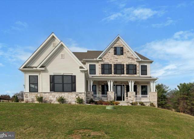 Property at 136 Janine Way, West Grove, PA 19390, 4 beds, 5 baths
