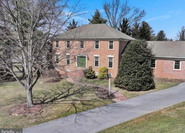 Property at 3065 Gloucester St, Lancaster, PA 17601, 5 beds, 3.5 baths