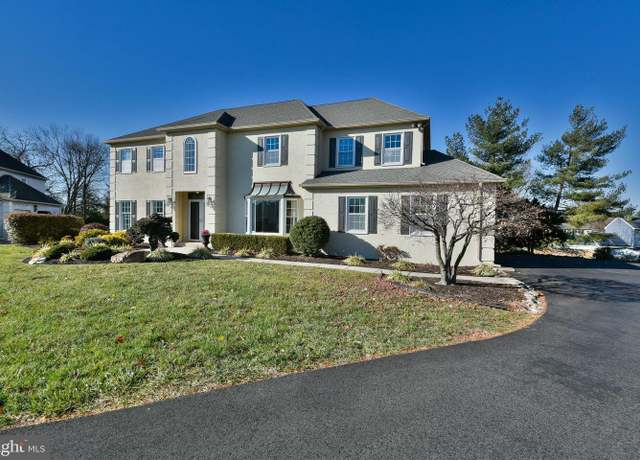 Property at 45 Hunter Rd, Lafayette Hill, PA 19444, 4 beds, 2.5 baths