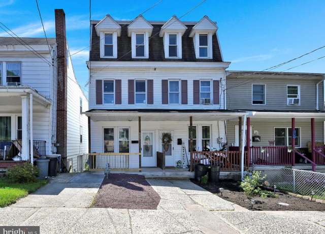 Property at 805 Pottsville St, Pottsville, PA 17901, 4 beds, 1.5 baths
