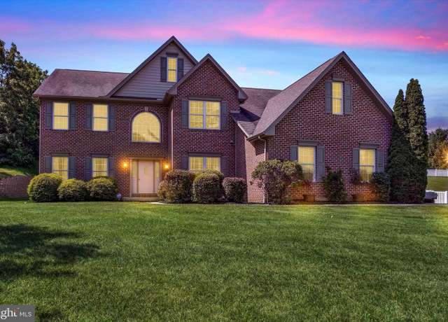 Property at 28 Valley Rd, Shrewsbury, PA 17361, 4 beds, 3.5 baths
