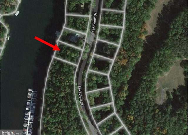 Property at 1061 Lakeview Dr, Cross Junction, VA 22625