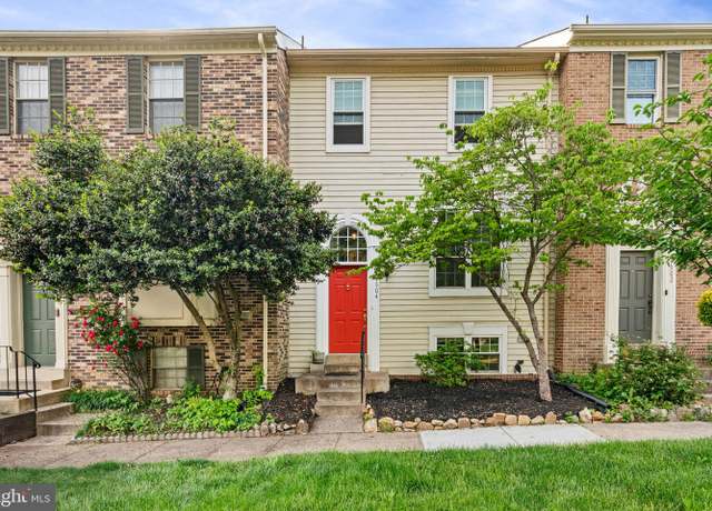 Property at 4504 Little River Run Dr, Annandale, VA 22003, 4 beds, 2.5 baths