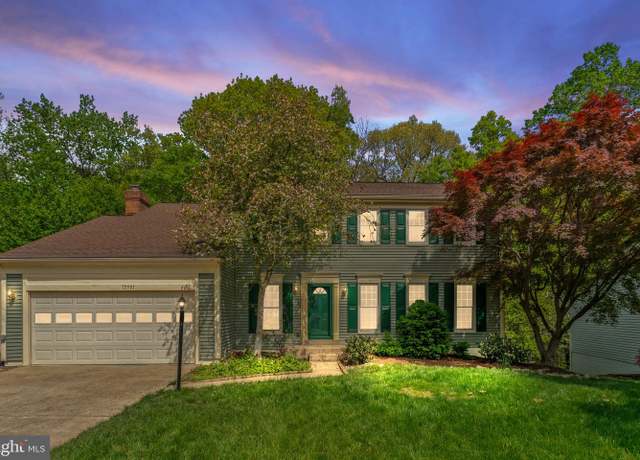 Property at 12501 Lolly Post Ln, Woodbridge, VA 22192, 4 beds, 2.5 baths