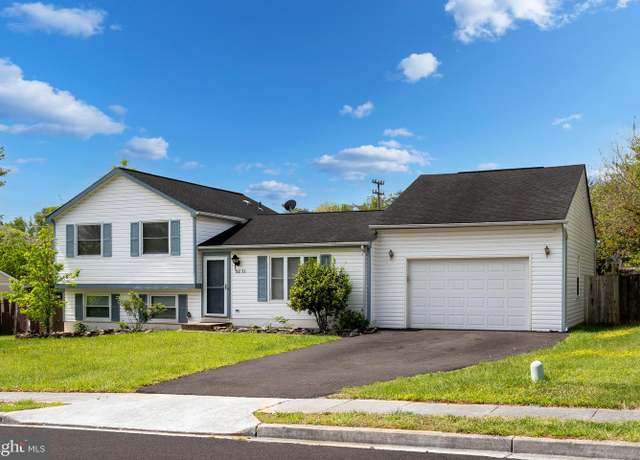 Property at 3271 Bethel Church Dr, Woodbridge, VA 22192, 3 beds, 3 baths