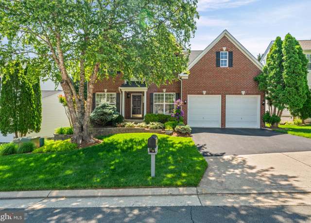 Property at 5425 Balls Bluff Ct, Woodbridge, VA 22193, 4 beds, 3.5 baths