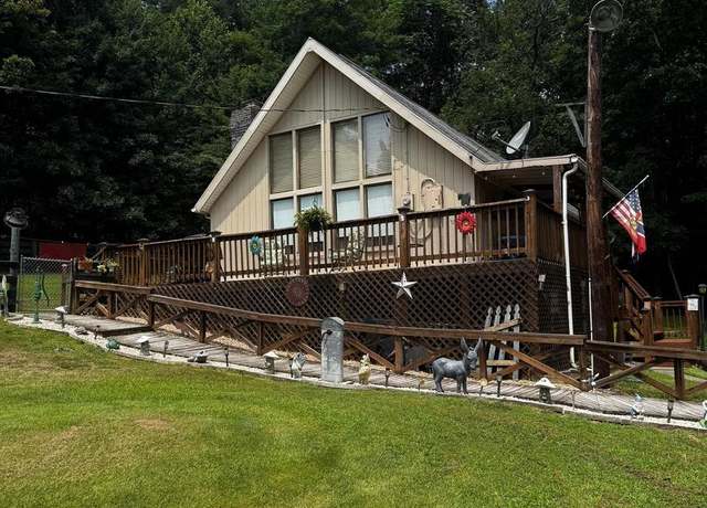 Property at 97 Devonshire Rd, Hedgesville, WV 25427, 3 beds, 2 baths
