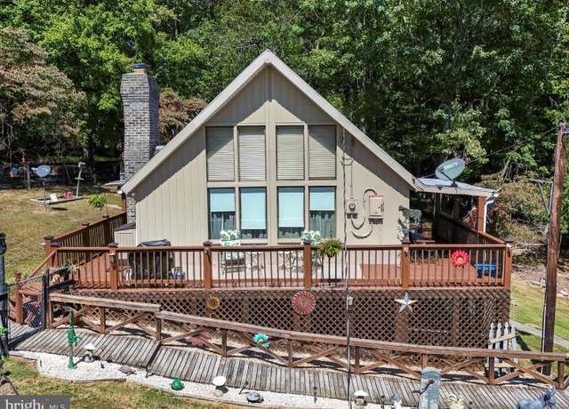 Property at 97 Devonshire Rd, Hedgesville, WV 25427, 3 beds, 2 baths