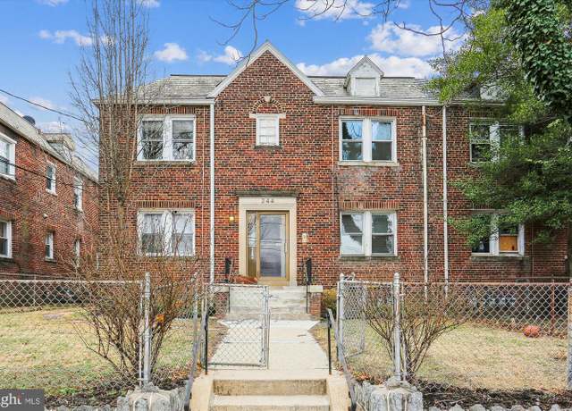 Property at 244 Hamilton St NW, Washington, DC 20011, 6 beds