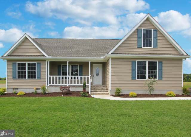Property at 300 E 7th St, Seaford, DE 19973, 3 beds, 2 baths