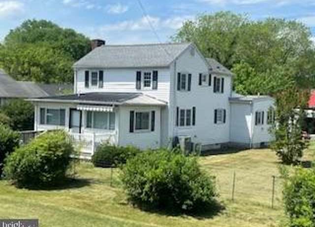 Property at 325 S Railroad Ave, Georgetown, DE 19947, 5 beds, 3.5 baths