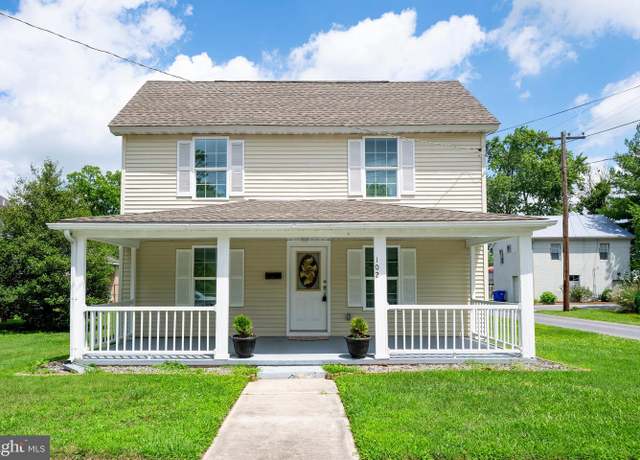 Property at 102 Walnut St, Bridgeville, DE 19933, 3 beds, 1.5 baths