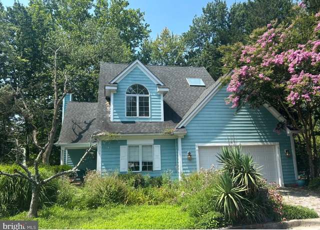 Property at 221 Spring Race Ct, Annapolis, MD 21401, 2 beds, 3 baths
