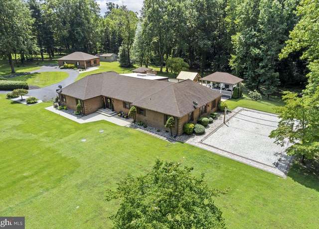 Property at 11840 Cedarwood Dr, Dunkirk, MD 20754, 5 beds, 3 baths