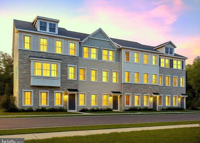 Property at 10556 Roundstone Ln, White Plains, MD 20695, 3 beds, 3 baths