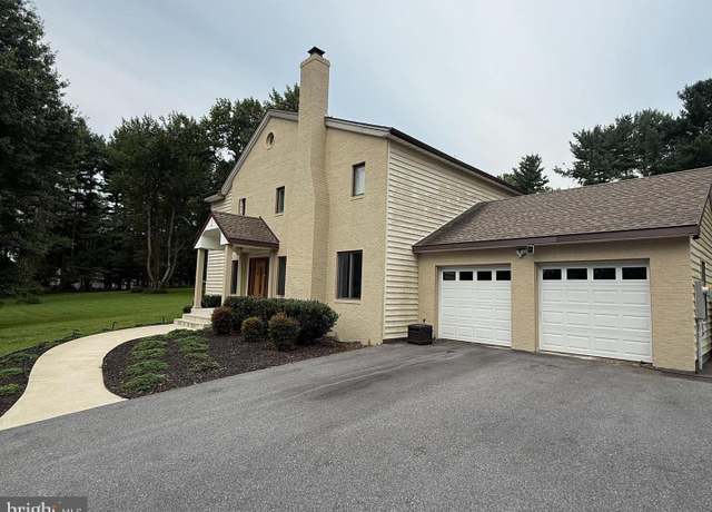 Property at 3492 Rosemary Ln, Ellicott City, MD 21042, 3 beds, 3.5 baths