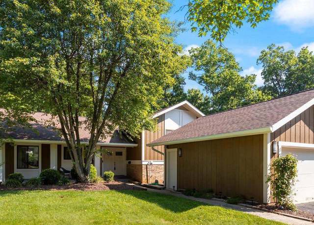 Property at 19524 Desmet Pl, Montgomery Village, MD 20886, 4 beds, 2.5 baths
