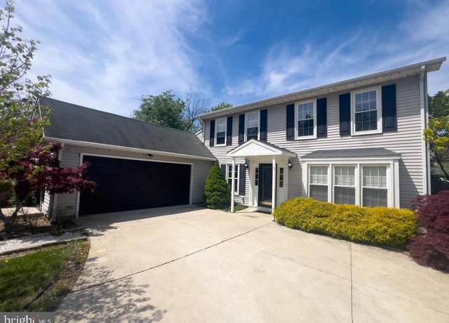 Property at 413 Holly Pkwy, Williamstown, NJ 08094, 3 beds, 3.5 baths
