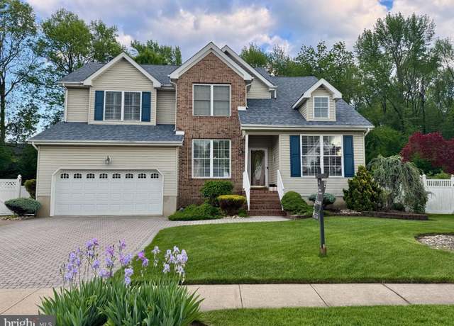 Property at 17 Putnam Rd, Monmouth Junction, NJ 08852, 4 beds, 2.5 baths
