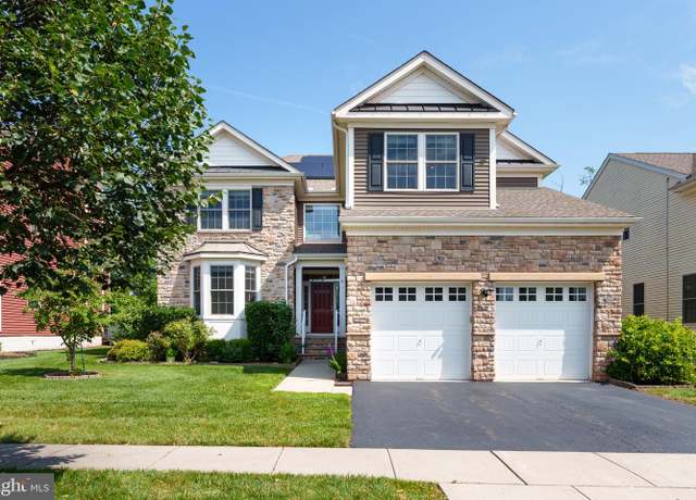 Property at 9 Mystic Dr, Skillman, NJ 08558, 3 beds, 3.5 baths
