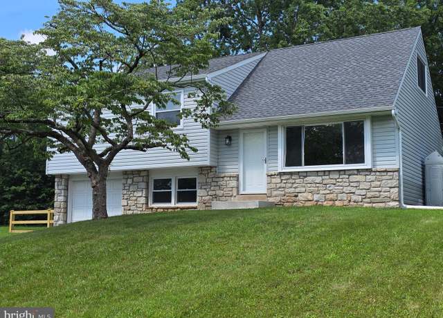 Property at 127 Hampshire Dr, Chalfont, PA 18914, 4 beds, 2 baths