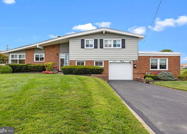 Property at 3166 Hulmeville Rd, Bensalem, PA 19020, 3 beds, 3 baths