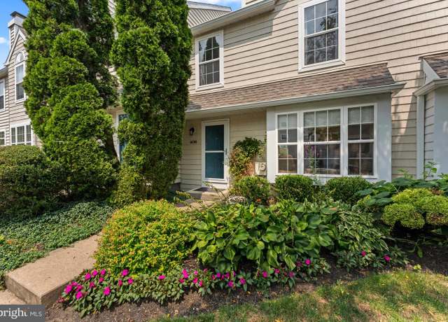 Property at 406 Harbour Ridge Ln, Downingtown, PA 19335, 3 beds, 2.5 baths
