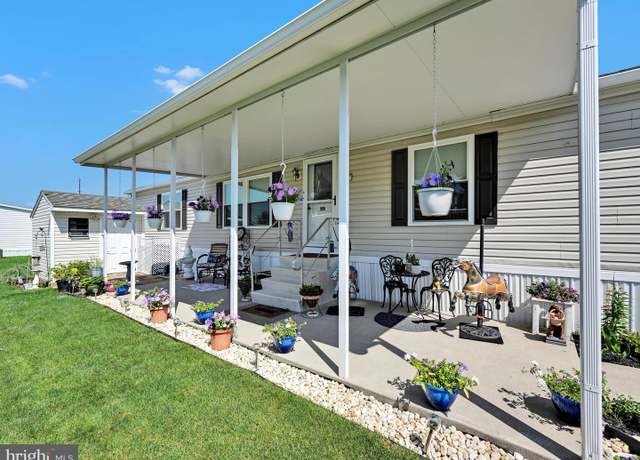 Property at 647 Lilac Dr, New Providence, PA 17560, 3 beds, 2 baths