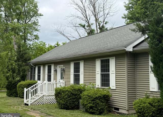 Property at 63 Lakeside Dr, Collegeville, PA 19426, 3 beds, 2 baths