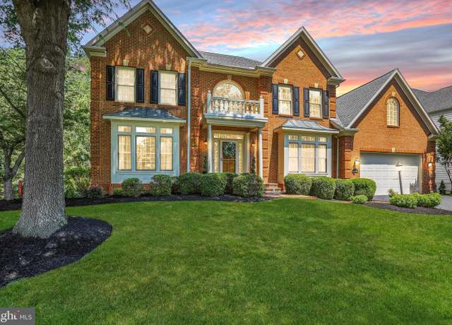 Property at 18301 Mid Ocean Pl, Leesburg, VA 20176, 5 beds, 4.5 baths