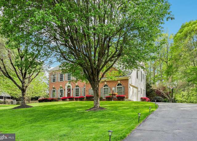 Property at 7817 Meadowgate Dr, Manassas, VA 20112, 4 beds, 3.5 baths