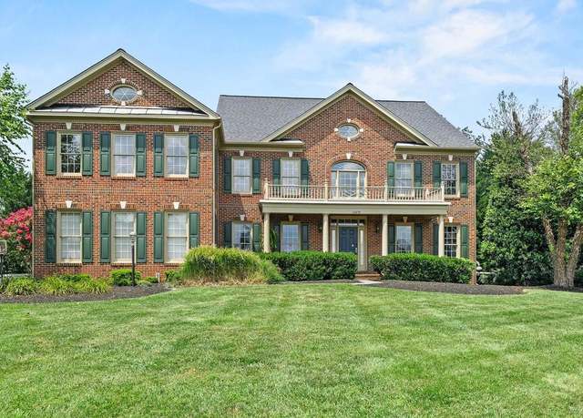 Property at 14494 Chamberry Cir, Haymarket, VA 20169, 5 beds, 5.5 baths