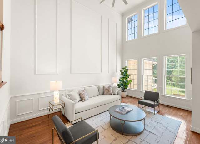Property at 5704 Wheelwright Way, Haymarket, VA 20169, 3 beds, 3.5 baths