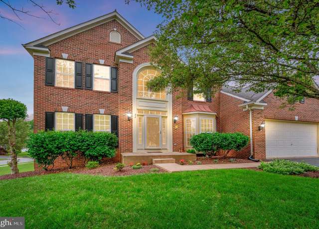 Property at 32 Beau Ridge Dr, Stafford, VA 22556, 4 beds, 3.5 baths