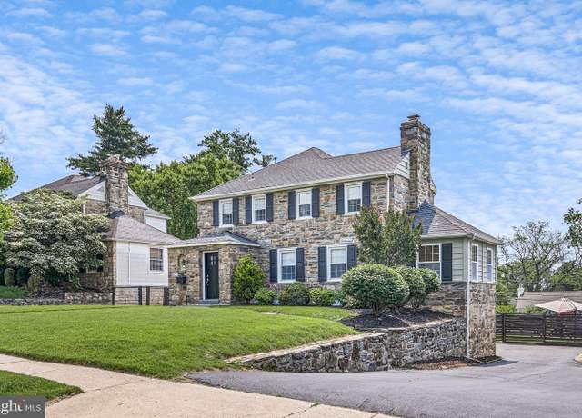 Property at 14 Brandywine Blvd, Wilmington, DE 19809, 3 beds, 2.5 baths
