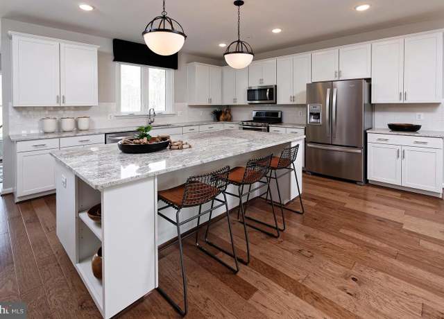 Property at 1110 Crested Wood Dr, Laurel, MD 20724, 3 beds, 3.5 baths