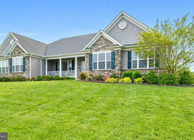 Property at 4314 Barberry Dr, Huntingtown, MD 20639, 4 beds, 3.5 baths