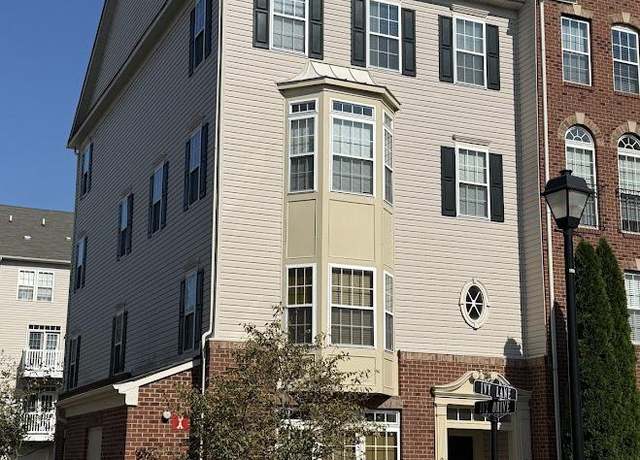 Property at 2229 Ivy Ln #1, Chesapeake Beach, MD 20732, 3 beds, 2.5 baths