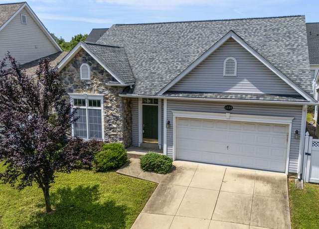 Property at 1028 Eastbourne Ct, Frederick, MD 21702, 2 beds, 2 baths