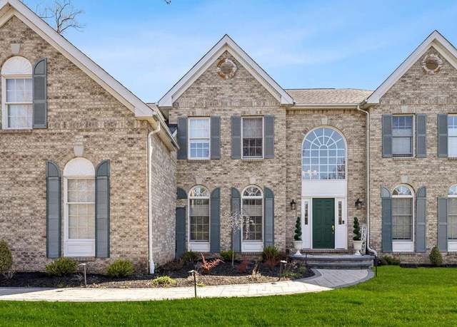 Property at 9 Stires Way, Pittstown, NJ 08867, 4 beds, 3.5 baths
