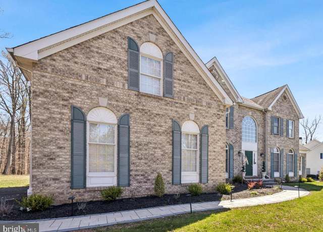 Property at 9 Stires Way, Pittstown, NJ 08867, 4 beds, 3.5 baths