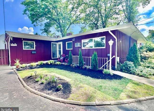 Property at 170 Burlington Ave, Spotswood, NJ 08884, 3 beds, 2 baths