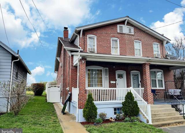 Property at 923 Fern Ave, Reading, PA 19607, 4 beds, 2 baths