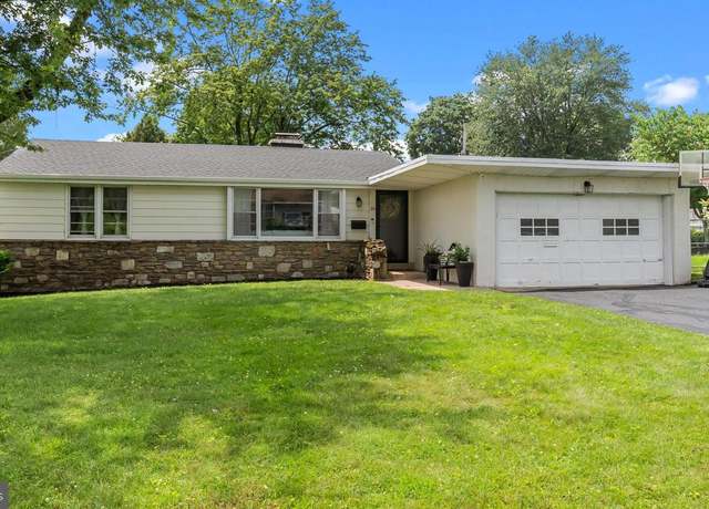 Property at 16 Brook Ln, Yardley, PA 19067, 3 beds, 2 baths