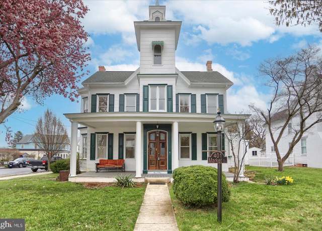Property at 401 S Market St, Mechanicsburg, PA 17055, 6 beds, 4 baths