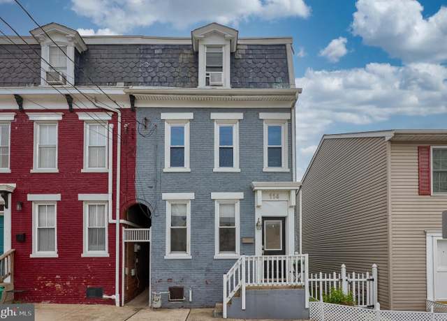 Property at 114 Walnut St, Columbia, PA 17512, 4 beds, 1.5 baths